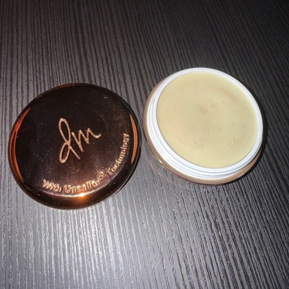 Mixed Cosmetic - Picture 3 of 6